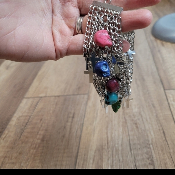 Candy vibrant color cracked skull silver cross chunky strand charm bracelet - Picture 7 of 14